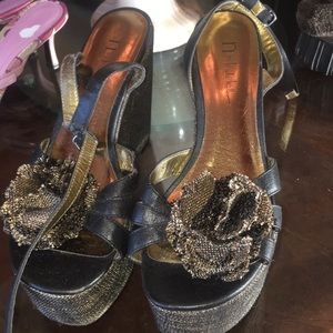 Platform sandals